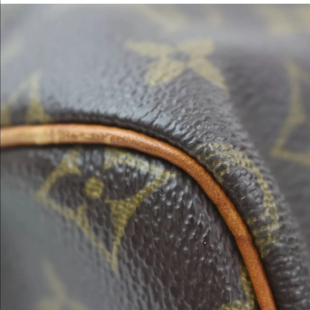 Authentic Louis Vuitton Speedy 30 Monogram Bag - Picture 9 of 10